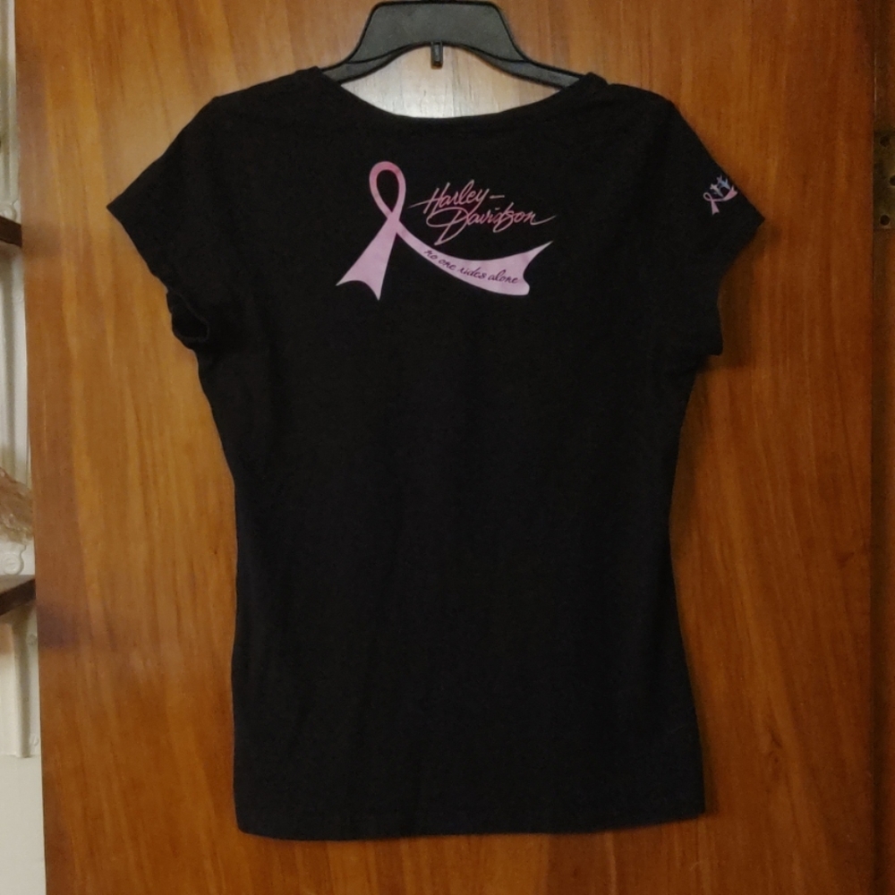 HD/breast cancer and blk top w/pink details